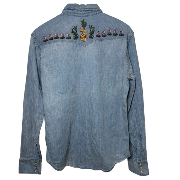 Opry Imogene + Willie Leo Embroidered Denim Shirt Women Medium Pearl Snap Button - Picture 2 of 11